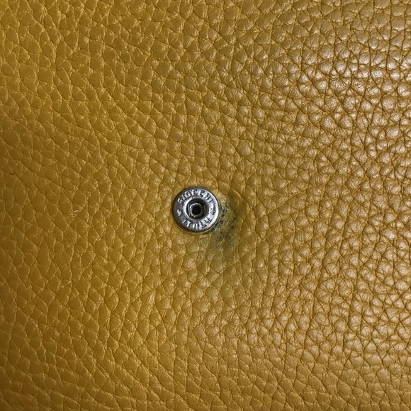 Peter Kent Pebbled Leather Clutch Wallet Yellow Gold Snap Close Zip Buenos Aires - Picture 13 of 16